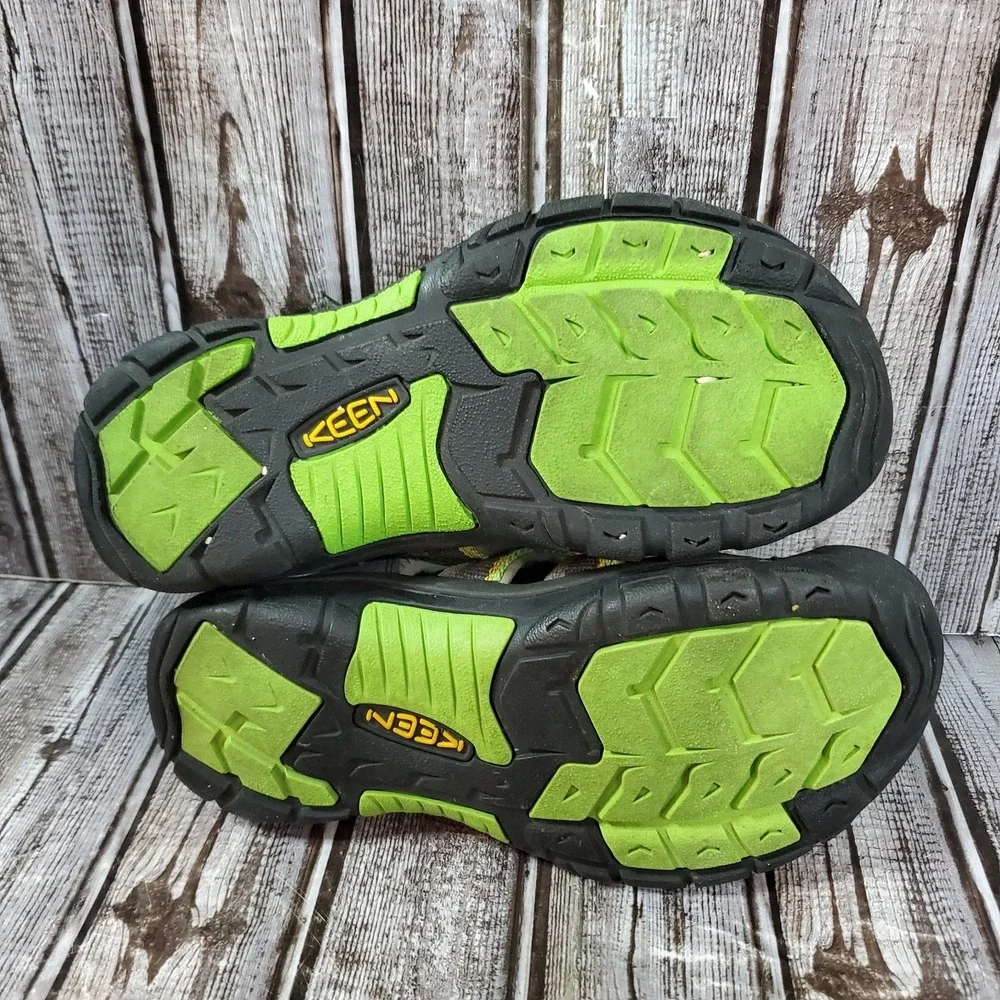 KEEN Youth Newport H2 Waterproof Sandals Gray Green Hiking Shoes 1014266 Size 4